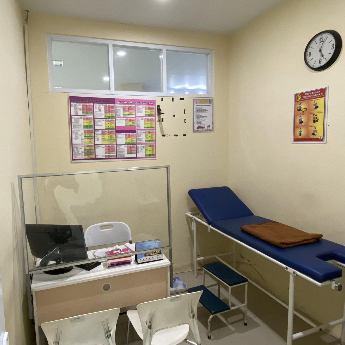 Ruang Poli KIA kesehatan ibu dan anak IMC